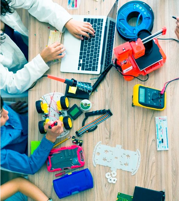 Життя у спільноті